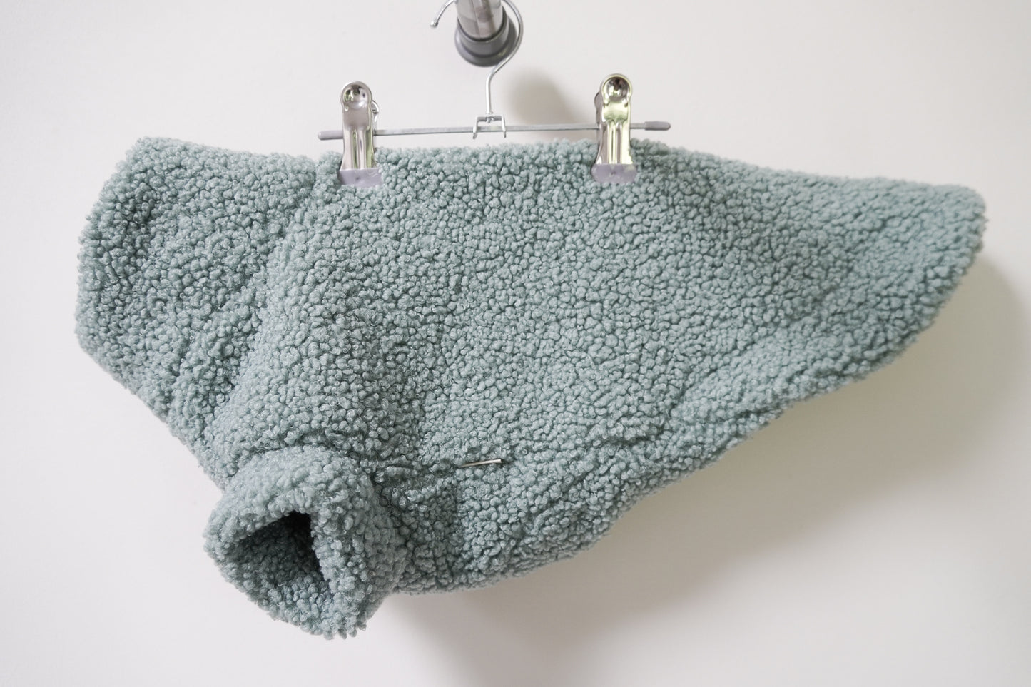 Teddy-Fleece Dackel Pullover Pistazie (Gr. 32) - Perfekt Unperfekt