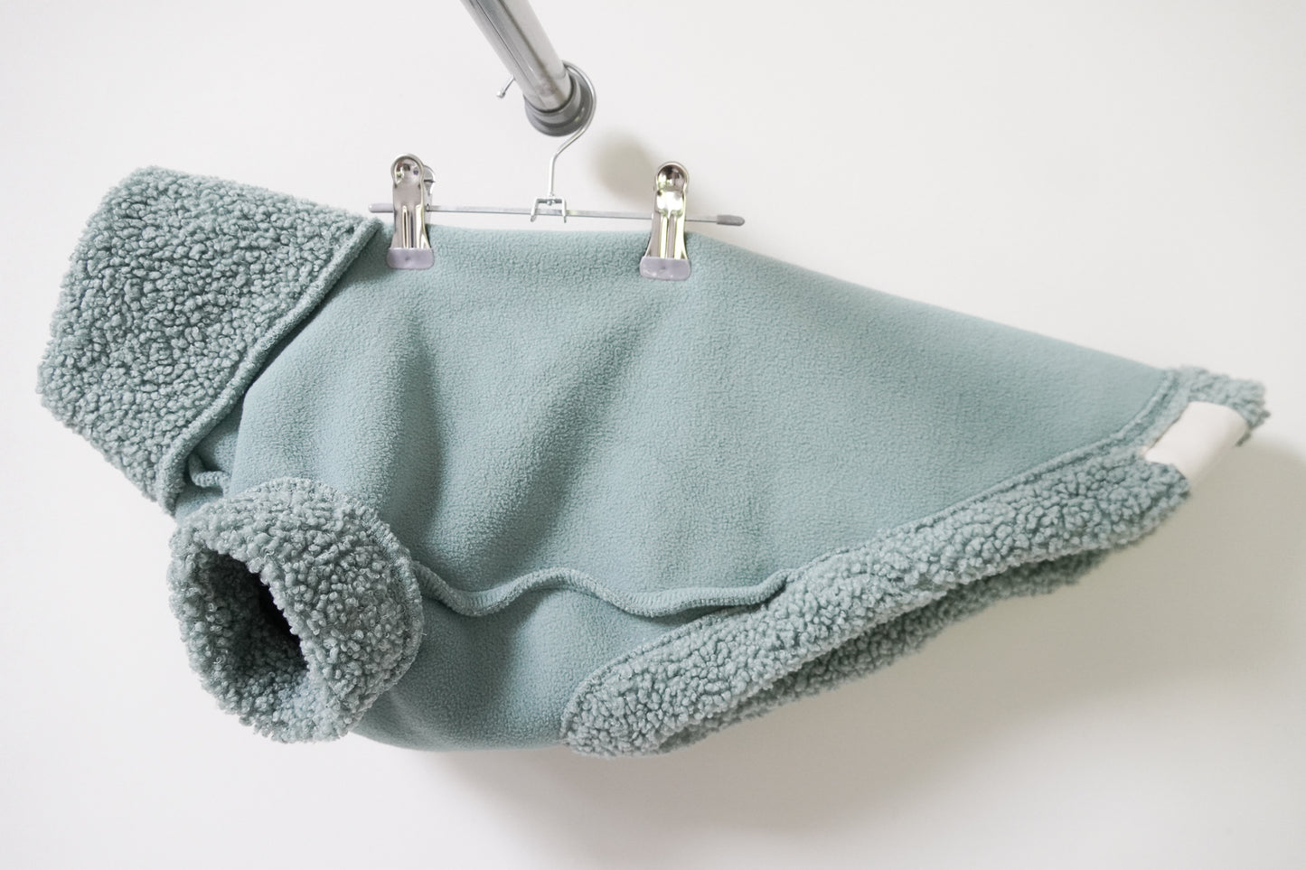 Teddy-Fleece Dackel Pullover Pistazie (Gr. 40) - Perfekt Unperfekt